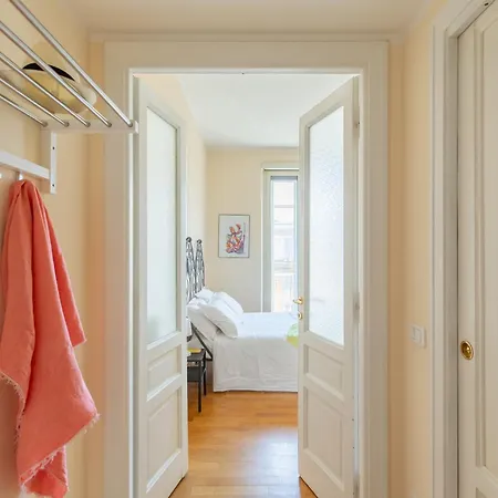 Iflat Bright & Comfy 2-bedroom Near Vatican Rom